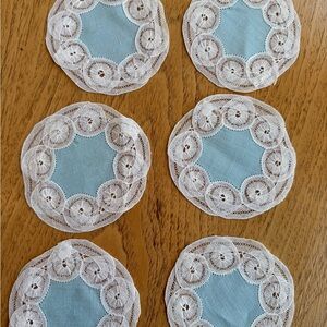 Vintage 6 Lace Blue Round Small Dollies